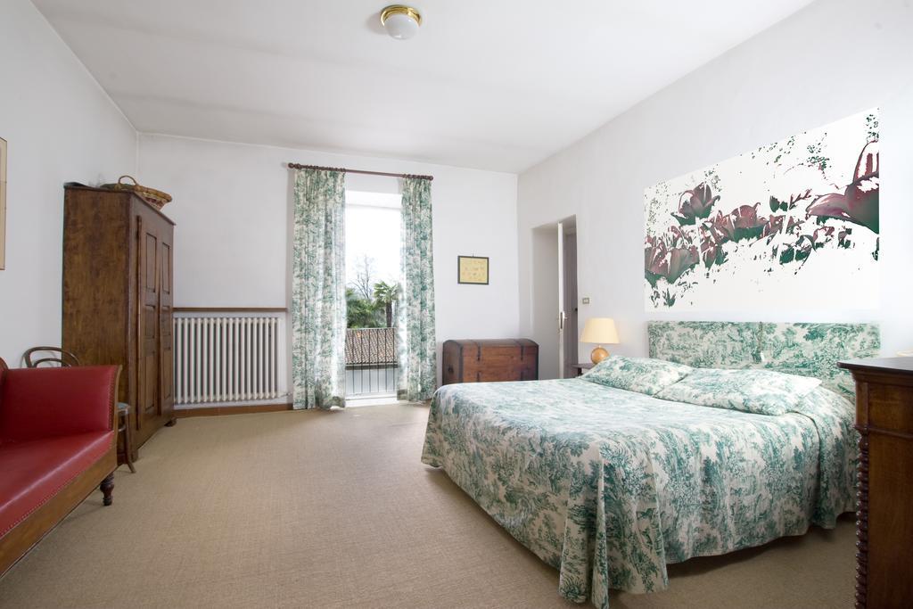 Agriturismo Il Torrione Pinerolo Pokoj fotografie