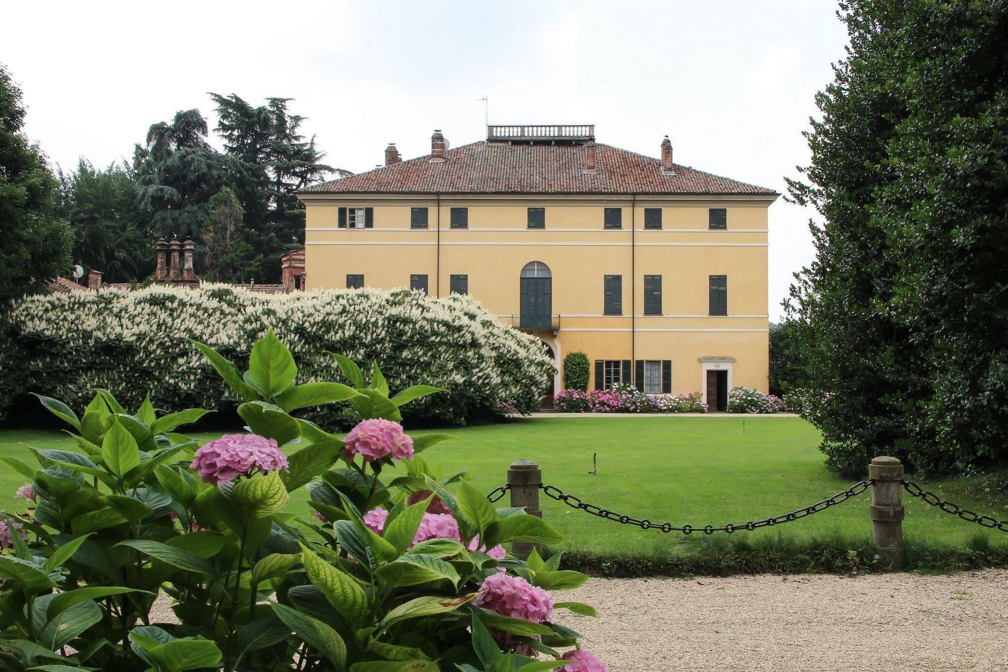 Agriturismo Il Torrione Pinerolo Exteriér fotografie